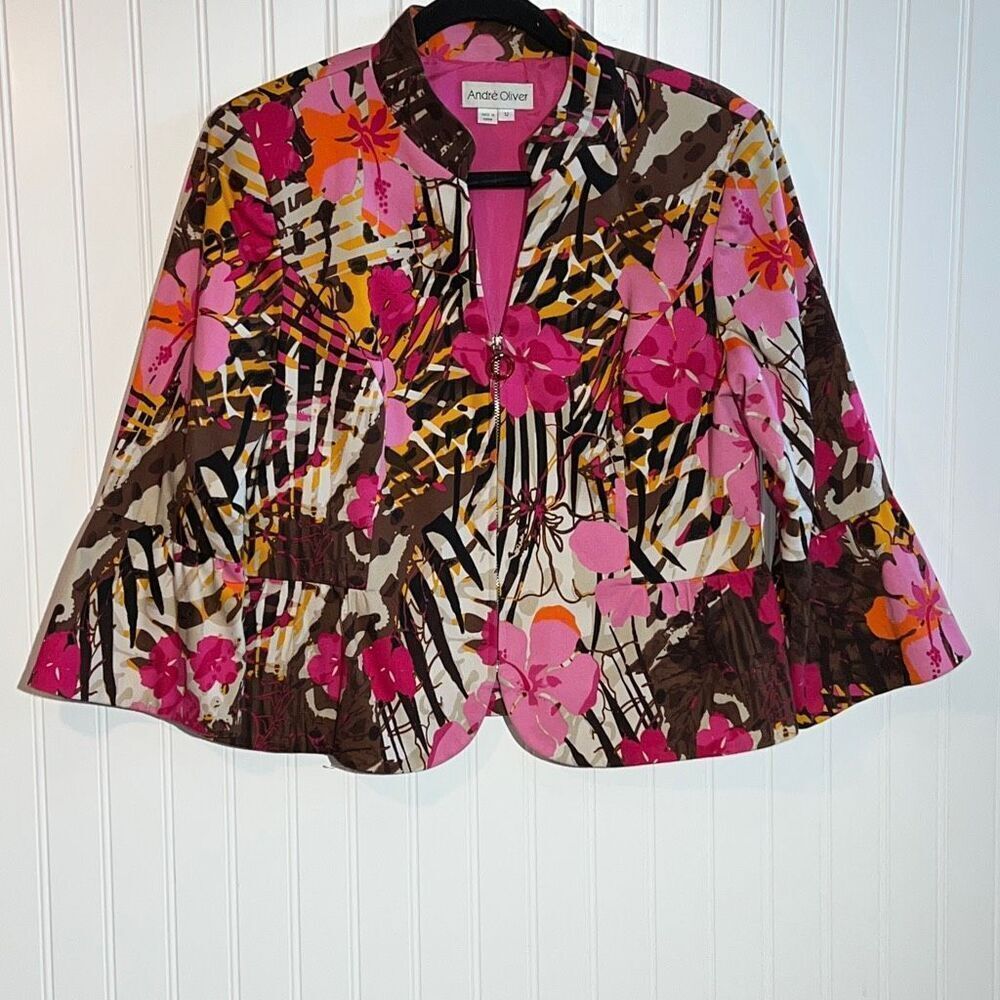 Andre’ Oliver jacket woman’s size 12 bell sleeve floral lined cotton zipper fron